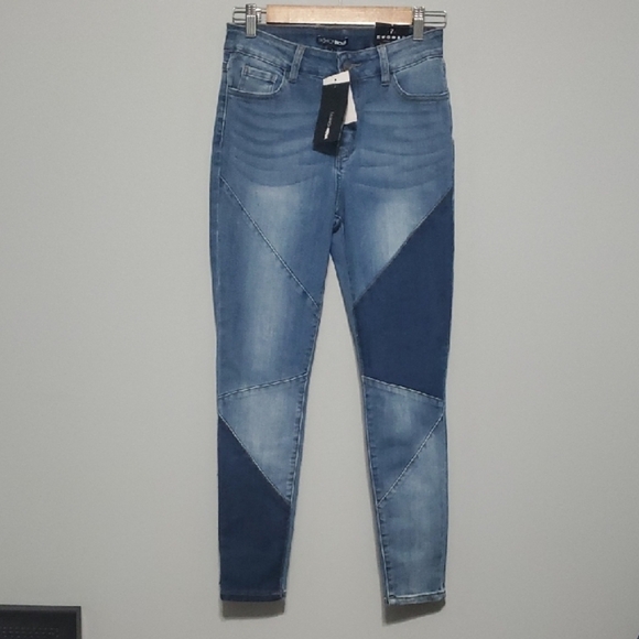 Fashion Nova jeans womens size 7 juniors stay in line mid rise Two-tone Artsy - Picture 1 of 12